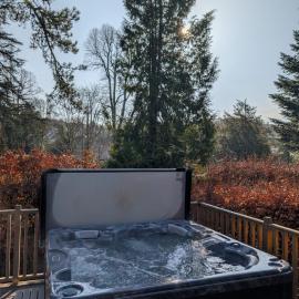 Hot Tub 3 Bed Lodge - Fallbarrow - Lake Windermere, hotel in Bowness-on-Windermere