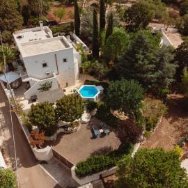 Locorotondo में, होटल Le dimore di Ines- casa vacanze con piscina