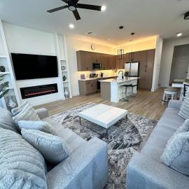 Spacious 3BR|2.5BA Near UTSW | Garage + Patio