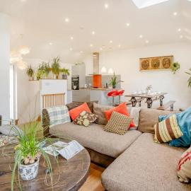 4 Bed in Llandysul oc-93546، فندق في Henllan