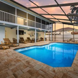 PoolGamesShort drive 2Beach, hotel em Palm Harbor