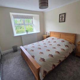 Farm Cottage at foot Angus Glens, hotel in Kirriemuir