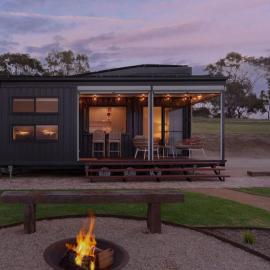 Kalimna Tiny House. Views, Stars and Serenity in Willunga