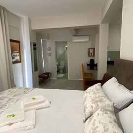 Casa das Palmeiras ao lado Parque Termal, hotel in Piratuba