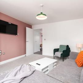Perfect Booking 3 Bed with Spacious Parking & Garden