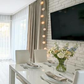 Deluxe Suite, 150 meters to Beach, Large Balcony, Parking, Lift, Porta Mare Leśne Tarasy