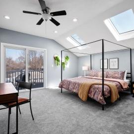 Hot Tub N64 Mins to Downtown Sleeps 8