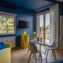 MR Suites Bergamo, hotel i Seriate