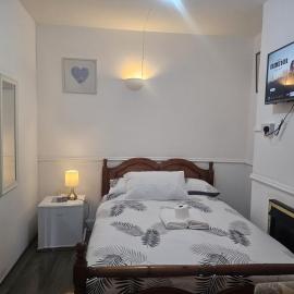 Seraphic Homes Medway Kent、ジリンガムのホテル