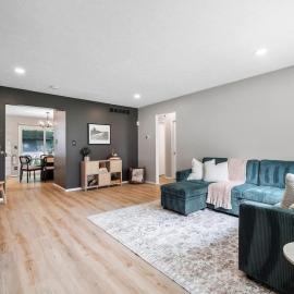 Beautiful Ranch with Outdoor Patio and Room for 6, khách sạn ở Munroe Falls