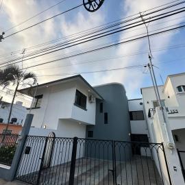 Casa Río, renovated, steps from the beach and Foro Boca, hotel u gradu Boka del Rio