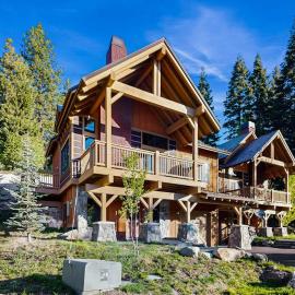 Modern Rustic Retreat at Tamarack Ski Resort, hotel in Donnelly