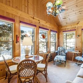 Lakefront McCall Retreat with Sunroom & Tub, Hotel in McCall