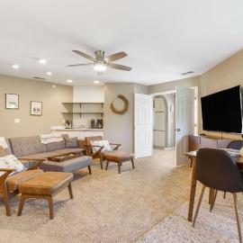 Lake View Condo - Pool Hot Tub & Boat Slip Access, Hotel in Kimberling City