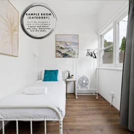 Peaceful Single Room Near Parks & Transit - Shared Bathroom and Kitchen