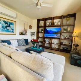 Beautiful condo 2bed, 3bath, pools and city views!, hotel a Cabo San Lucas