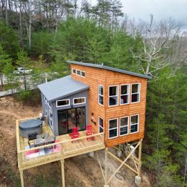 Belle Vue Lookout - Hot Tub -Stunning RRG Views - Close to Nada Tunnel & all the best hiking the Gorge has to offer, ξενοδοχείο σε Slade