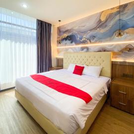 RedDoorz Plus at edOtel Malang – hotel w mieście Betek