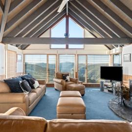 Cobungra Chalet