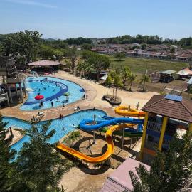 Junikastay Homestay Melaka Free Waterpark Access, hotel a Malaca
