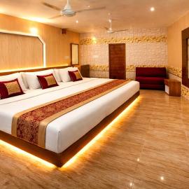 Ayodhya에 위치한 호텔 Tripathi's Rampath Inn Ayodhya
