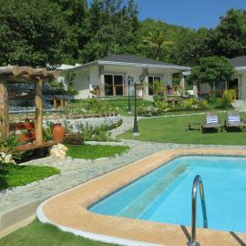 Garden Bungalows Resort, Hotel in Siquijor