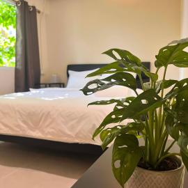 EAIN-WORKplusSTAY, hotel in Bangkok