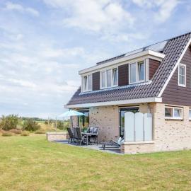 Stylish Texel Escape with Spa