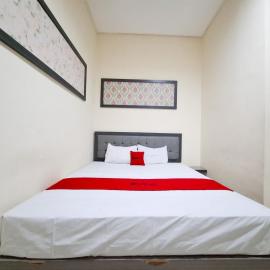 Ponorogo में, होटल RedDoorz at Hotel Galaksi Ponorogo
