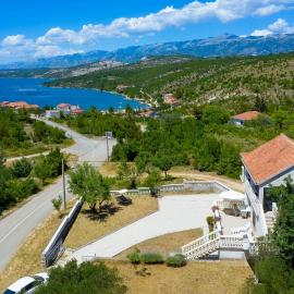 Antonija, hotel em Bašić