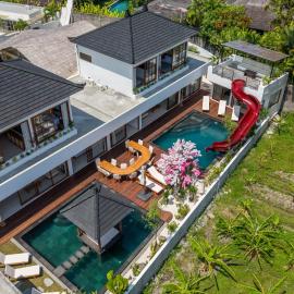 10BR Japanese style, 2 Pools & Slide in Canggu