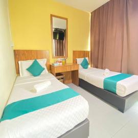 Sun Tree Hotel at Triang, hotel em Kampong Kerayong