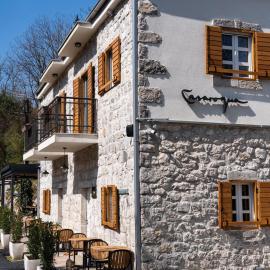 Casarogna Luxury Rooms, hotel di Cetinje