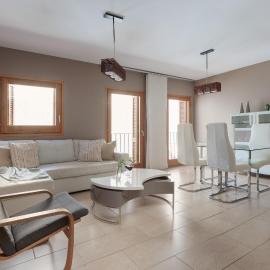Lets Holidays Mediterranean apartment 3 minutes to the beach 2