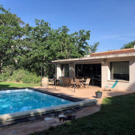 Gite Le Grand Angle, hotel em Mornas