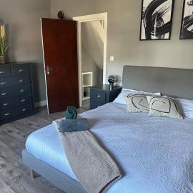 Sheffield City Centre Modern 2BED House Free Parking, hotel v destinácii Midland