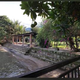 KING'S guest house, hotel di Tuk Tuk
