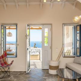 Triantaros Iconic House by Tinosstay, hotel a Triandáros