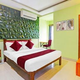 Starlight Hotels DLF Trade Center Miot chennai, hotel in Chennai