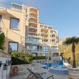MonteDreams, Sea View apartment, Pool, Gym, SPA