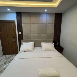 Nino Luxury Hotels, hotel v destinácii Sagwari