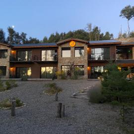 Cabañas y Hosteria El Condor Pasa VLA, hotel in Villa La Angostura