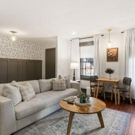 Cozy & Historic garden level Downtown apt