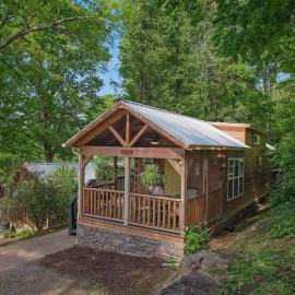 Elise Cabin Forest Retreat 5 Mins To Downtown – hotel w mieście Chattanooga