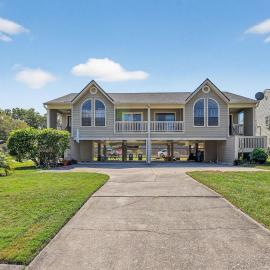 Palm Harbor Retreat•Near Beaches •Boating •Parking, hotel em Palm Harbor