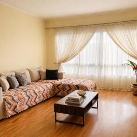 Private room, Shared apartment for Girls Only, hotel in Cairo