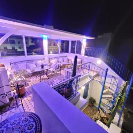 Dar Dahbia, hotel in Asilah
