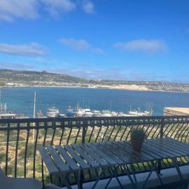 3BED apartment MelliehaBay Seafront Incredible Views
