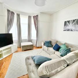 3 Bed Holiday Home - New Brighton Beach, khách sạn ở Wallasey