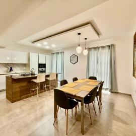 Calypso Grand Oasis, 3 bdr luxury apartment
